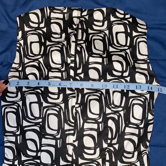 H&M Black & White Geometric Square Print Dress - Picture 8 of 12